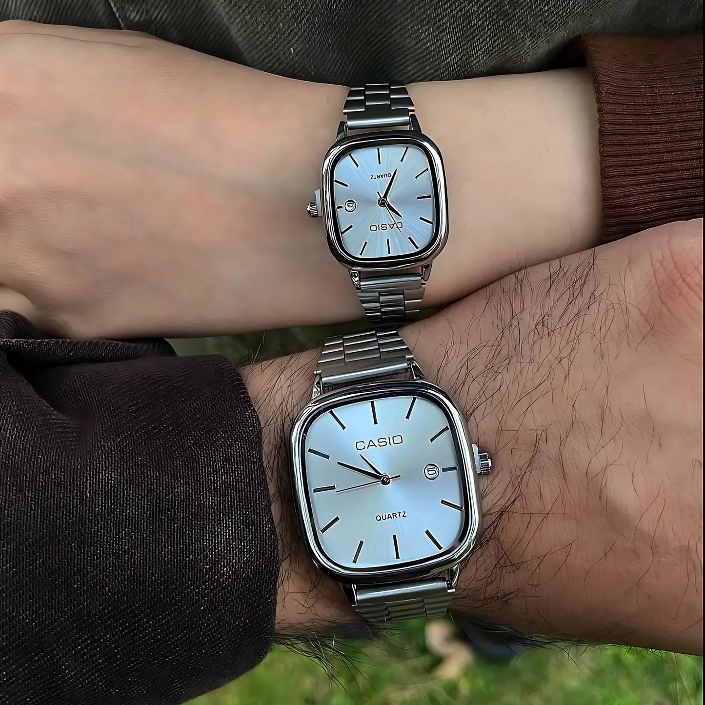 RED - Couples' Watch 